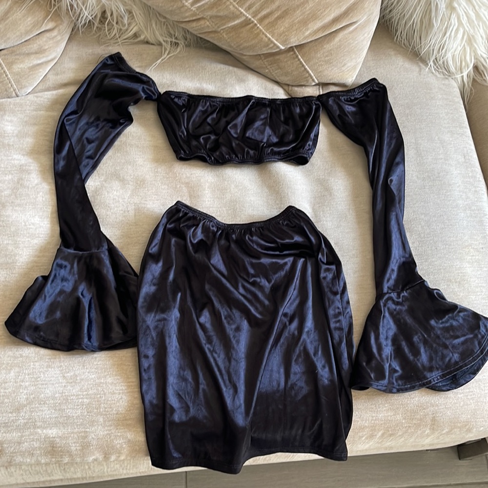 Two Piece Set - Picture 4 of 5